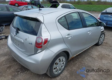 2012 Toyota Prius C Two z USA, uszkodzony, nr VIN JTDKDTB31C1515979